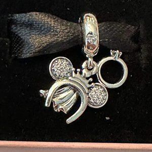 Pandora Disney Parks Minnie Mouse Bride Headband Ring Double Dangle Charm